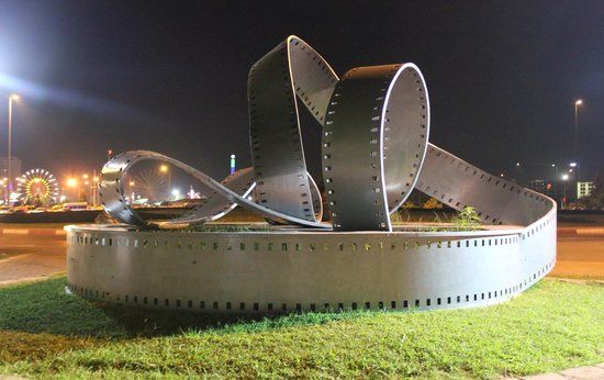 Centro congressi ed esposizioni Cam Piramit